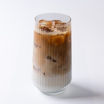 Айс латте на альтернативном молоке