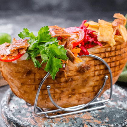 Шаурма с курицей, телятиной и ягненком в лепешке