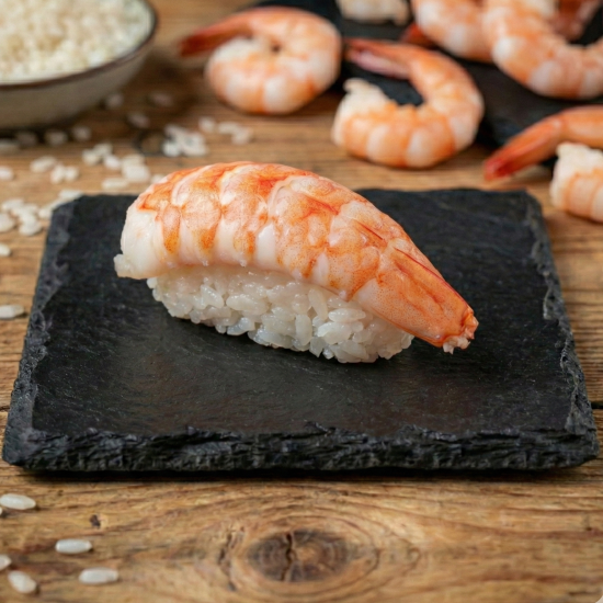 Суши с креветкой