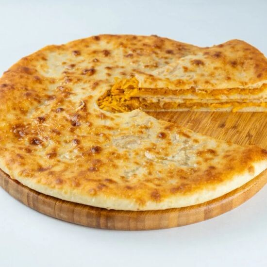 Осетинский пирог из фирменного теста с тыквой и луком