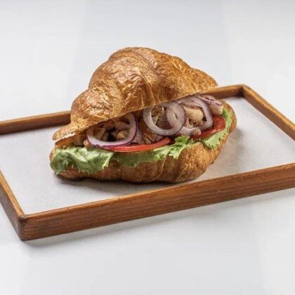 Круассан с курицей