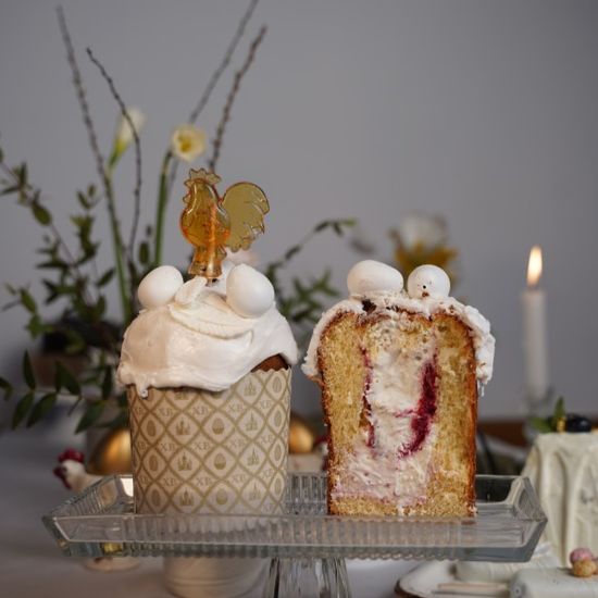 Кулич крем-чиз с малиной