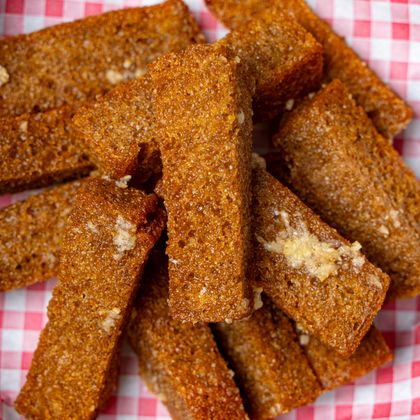 Гренки чесночные