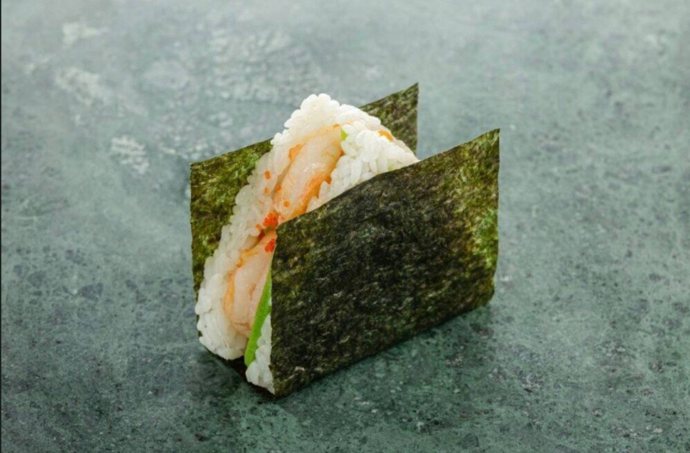 Онигири с креветкой