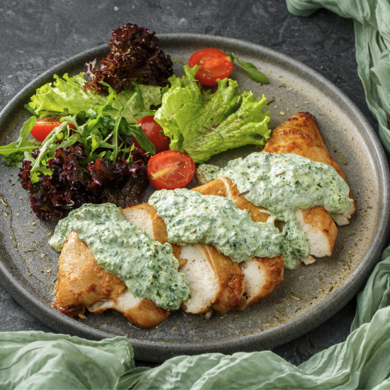 Куриное филе в шпинатном соусе