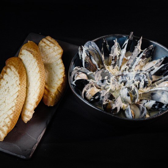 Мидии с голубым сыром