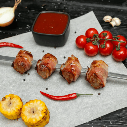 Люля в беконе из говядины