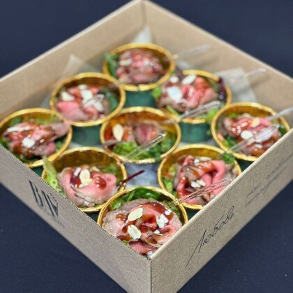 Бокс "Микс салата с ростбифом"