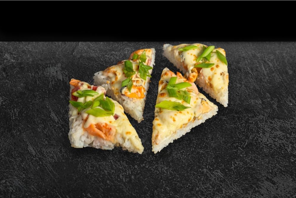Суши-пицца с морепродуктами