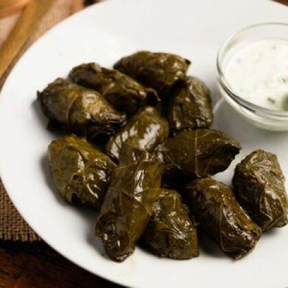 Долма из виноградных листьев