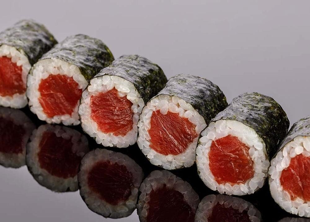 Ролл маки с тунцом