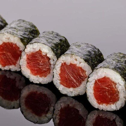 Ролл маки с тунцом