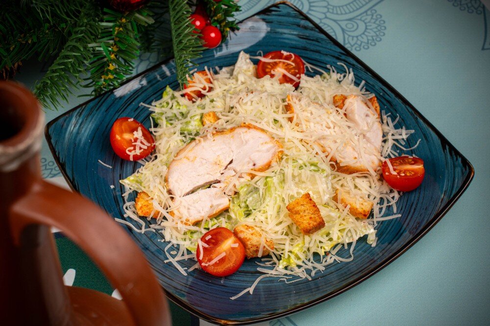 ЦЕЗАРЬ С КУРИЦЕЙ 1000 КГ