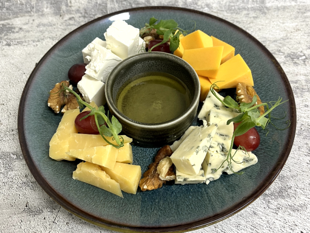 Сырная тарелка