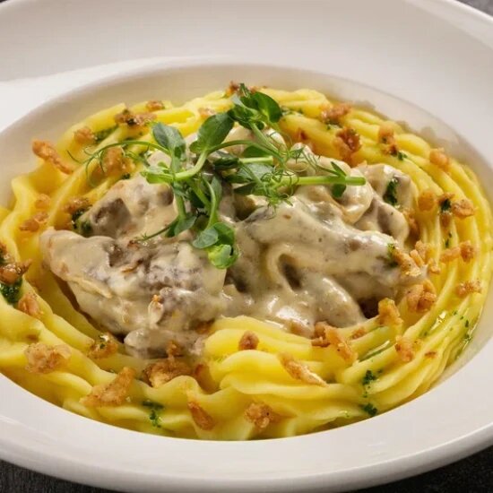 Говяжья печень с картофельным пюре