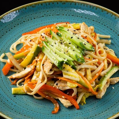 WOK с курочкой детский