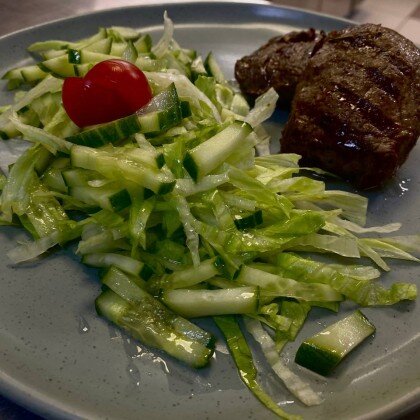 Два Миньона с фирменным соусом