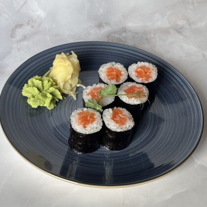 Маки ролл лосось