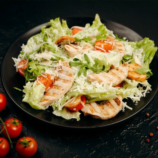 Салат «Цезарь» с курицей