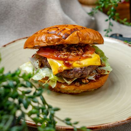 Чизбургер «Цоколь»