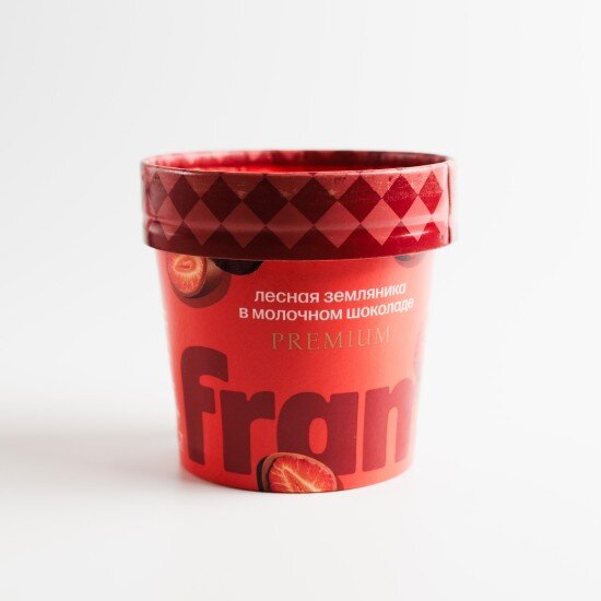 Лесная земляника в молочном шоколаде