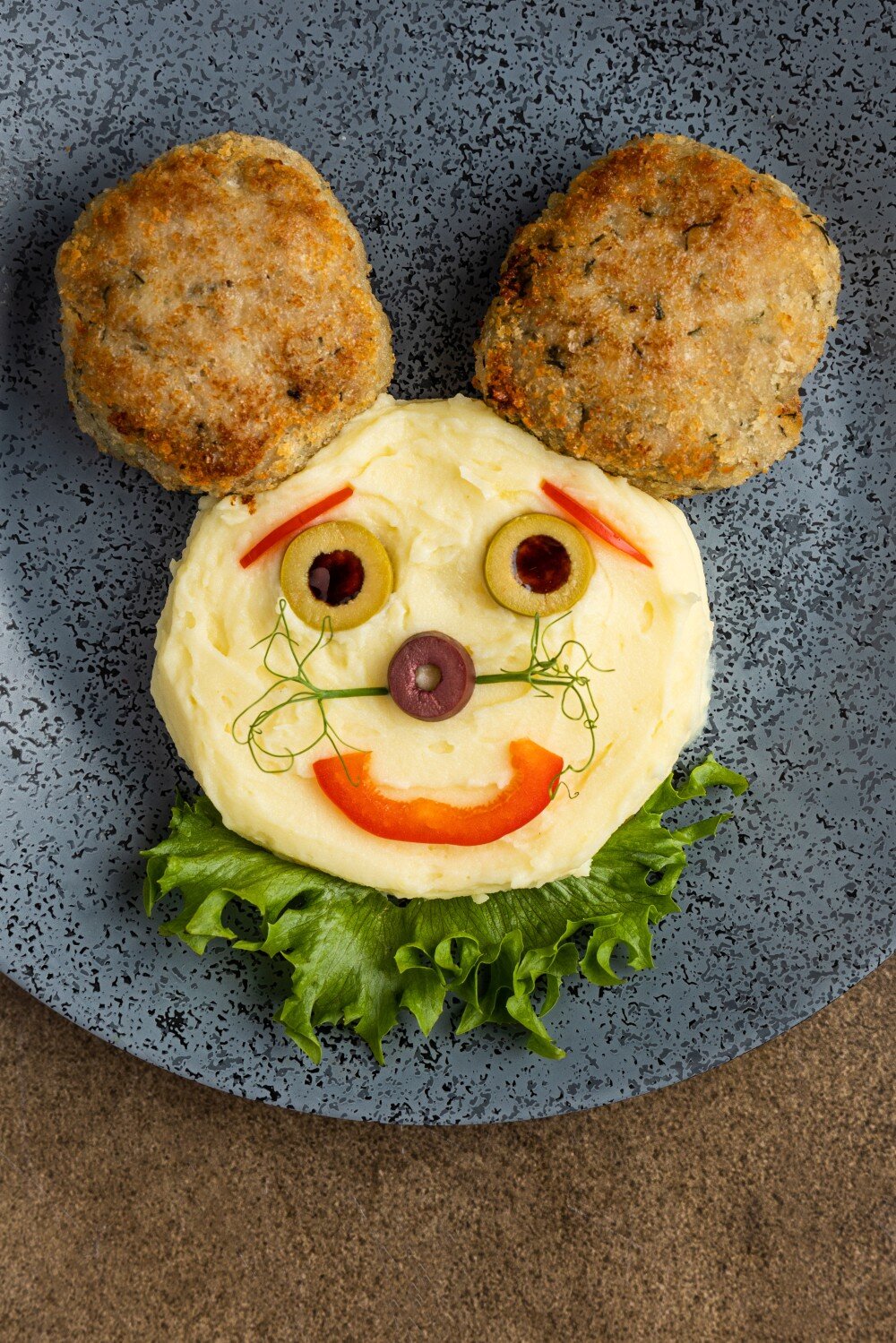 Домашние котлетки с картофельным пюре