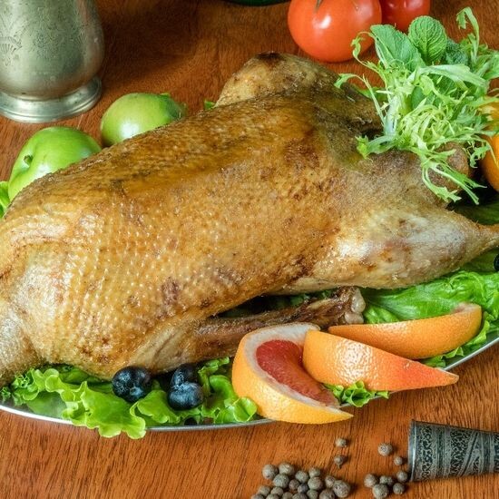 Гусь с начинкой от шеф-повара