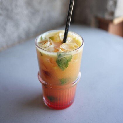 Лимонад апельсин-персик на фреше 0,4