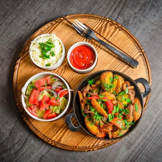 Жаркое с грибами и говядиной