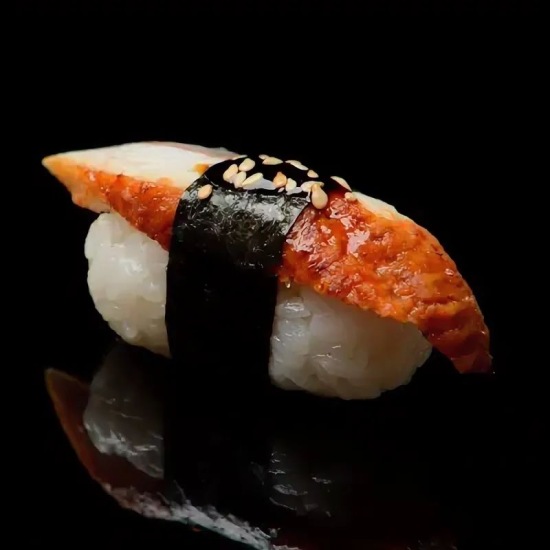 Суши с угрём