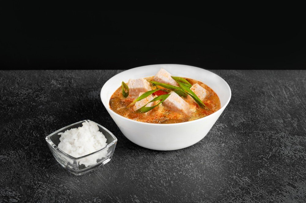 Том-ям с курицей