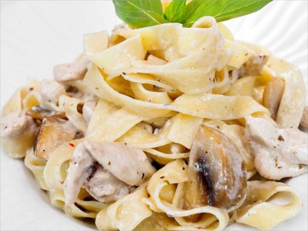 С курицей и грибами