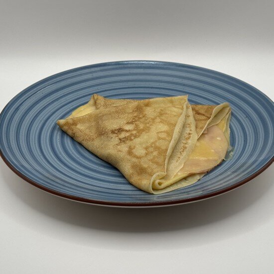 Блин с сыром и ветчиной