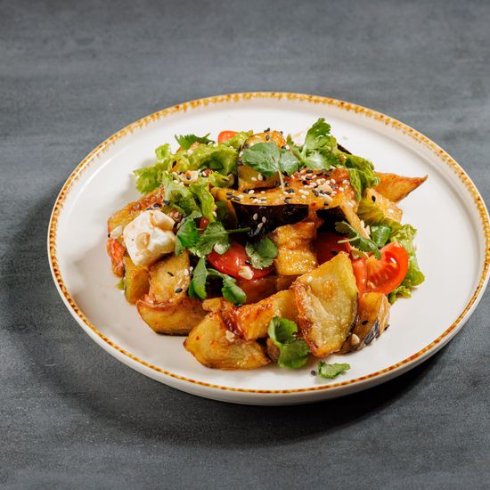 Салат с хрустящими баклажанами