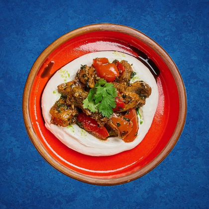 Аджапсандал на подушке из молодого взбитого сыра