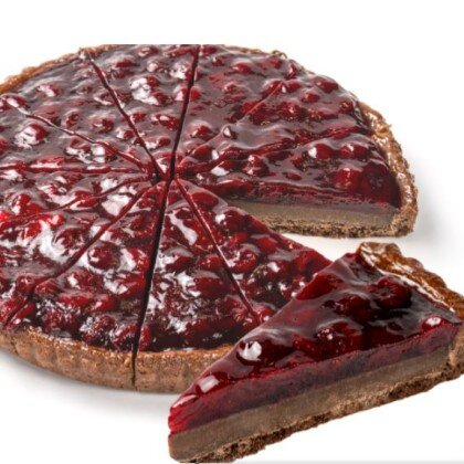 Пирог шоколадный с вишней