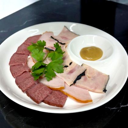 Мясное ассорти
