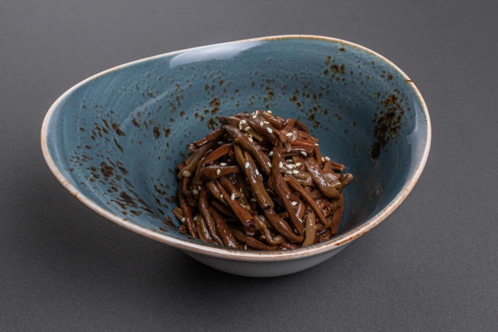 Салат «Папоротник по-корейски»