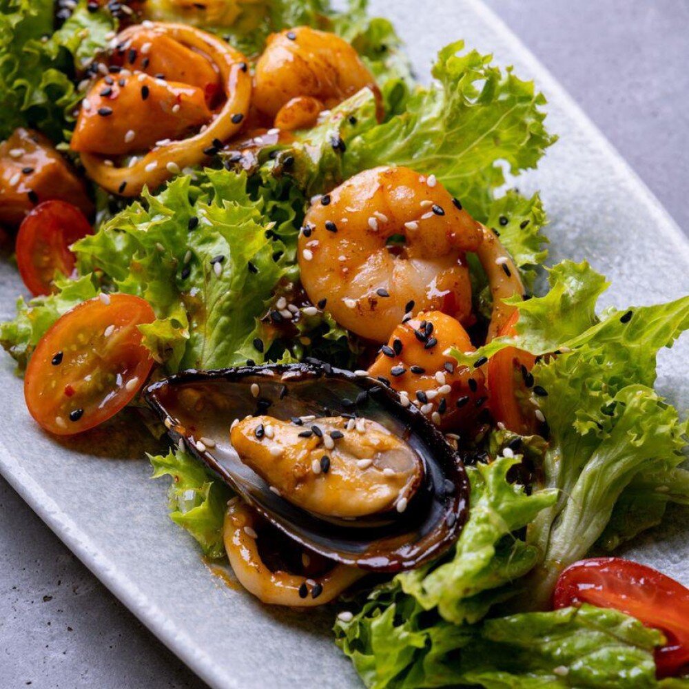 Тайский салат с морепродуктами R
