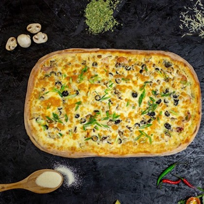 Жюльен полметра