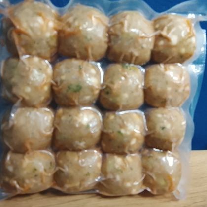 Фрикадельки с брокколи из лосося 1/480