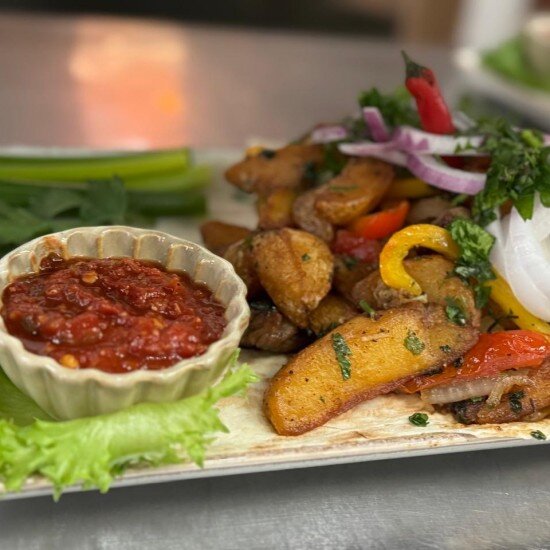 Оджахури со свининой на кеци