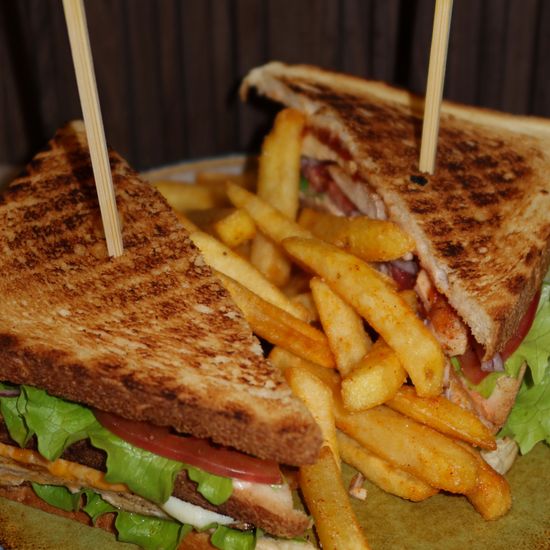 Двойной сэндвич с курицей