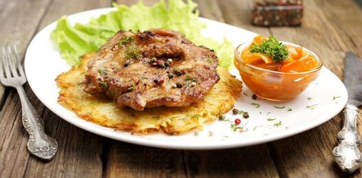 Стейк свиной с лечо