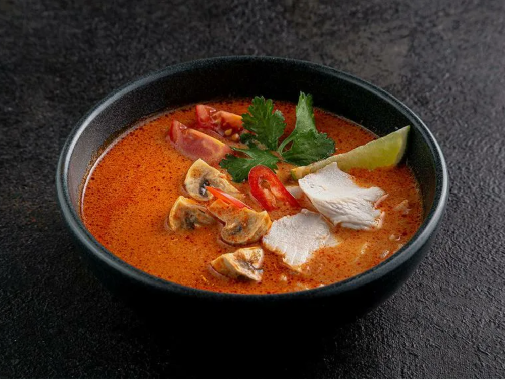 С курицей Том-Ям