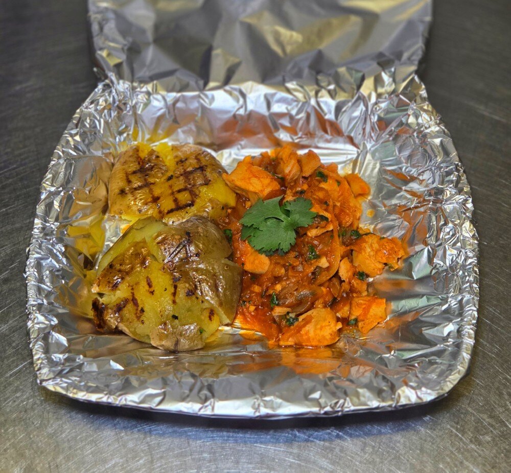 Чахохбили из курицы с битым картофелем