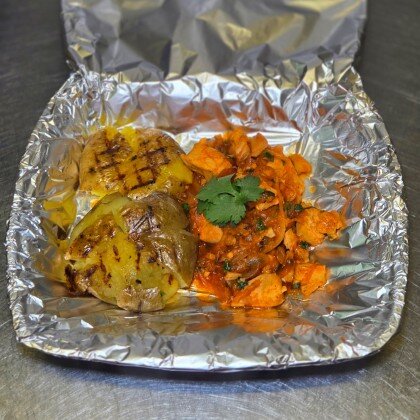 Чахохбили из курицы с битым картофелем