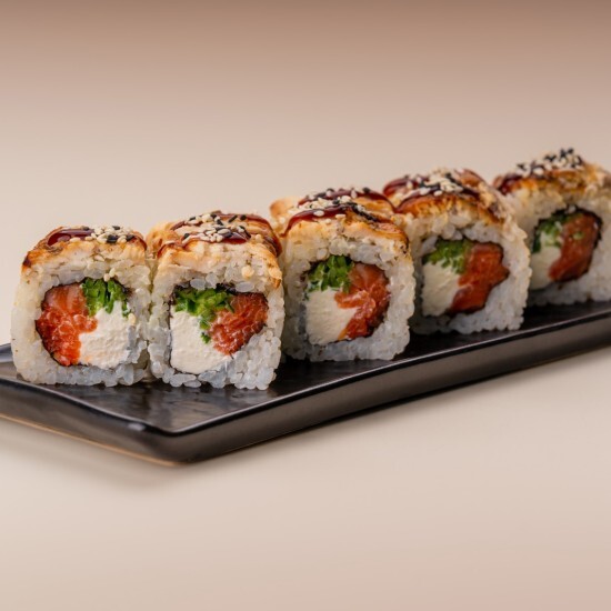 Ролл Дракон Угорь