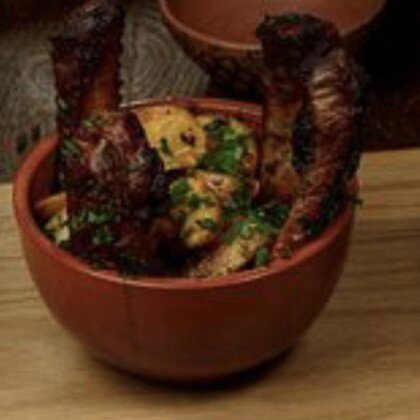 Свиные ребра жареные с домашней аджикой