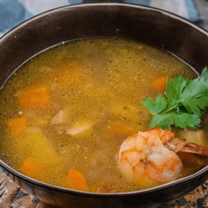 Похлебка с белыми грибами и креветками